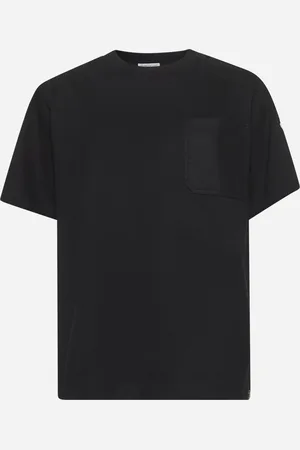 Moncler T-shirt in cotone nero con tasca