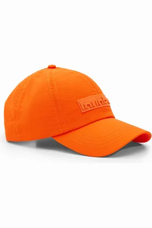 Desigual Cappellino logo