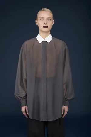 DOPPELGÄNGER Camicia donna oversized con collo in unito in tessuto trasparente a righe