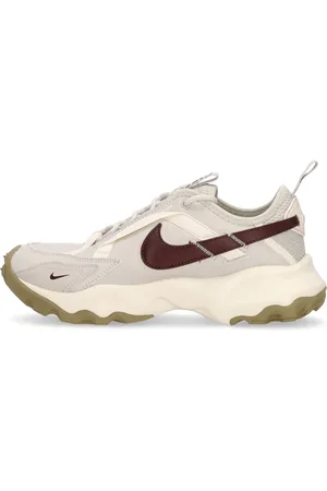 Nike Scarpa Bassa Donna W Tc 7900