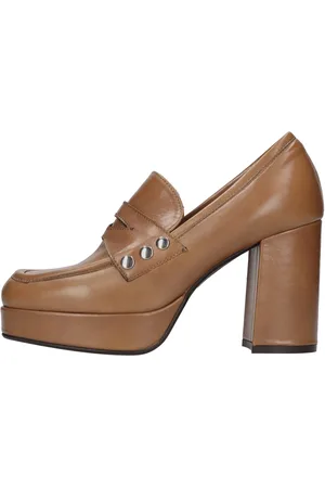 carmens Scarpe basse Marrone