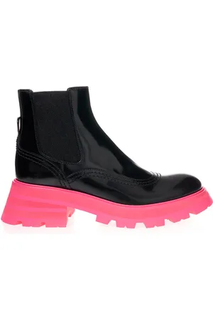 Alexander McQueen Stivaletti Chelsea Suola Rosa Fluo