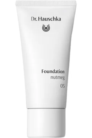 Dr. Hauschka Foundation - 05 nutmeg