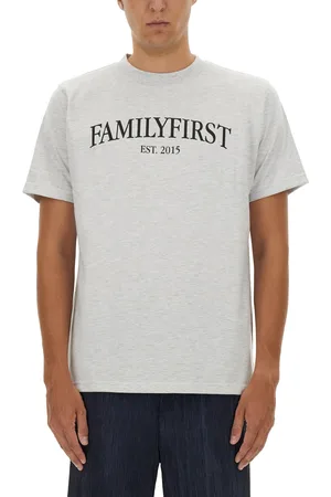 Family First T-shirt con logo