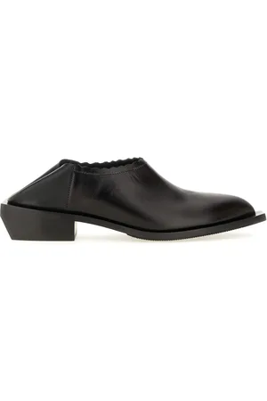 Moschino Shootie cuban heel
