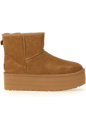 UGG Stivale classic mini con plateau