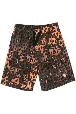 MARCELO BURLON Shorts con stampa