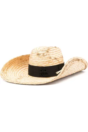 Ruslan Baginskiy Fedora con logo