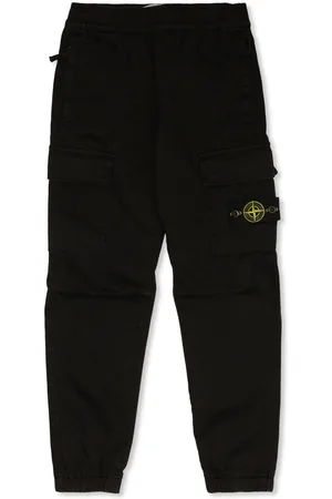 Stone Island Pantaloni con applicazione Compass