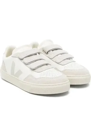 Veja Sneakers V-90