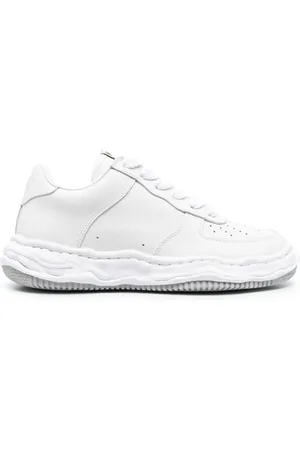 Maison Mihara Yasuhiro Sneakers con dettaglio traforato