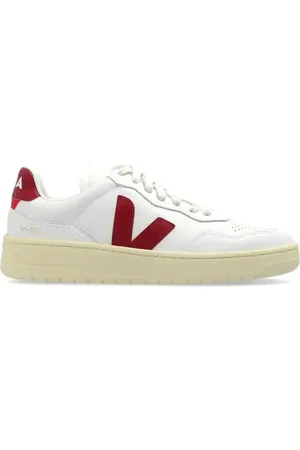 Veja Sneakers V-90