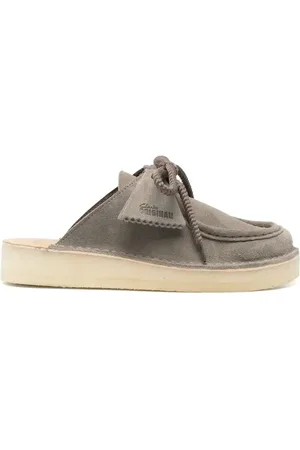 Clarks Mules Desert Nomad