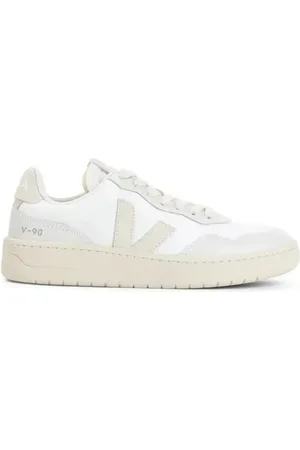 Veja Sneakers V-90