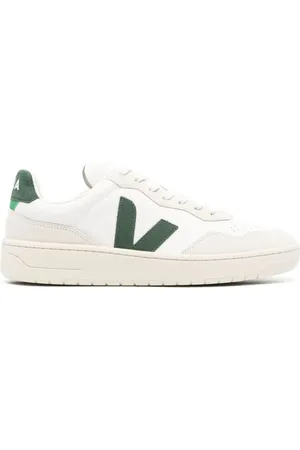 Veja Sneakers V-90