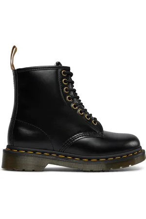 Dr. Martens Anfibi Vegan 1460 31136001