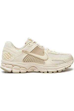 Nike Sneakers Zoom Vomero 5 FQ6868 111