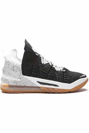 Nike Sneakers alte Lebron 18