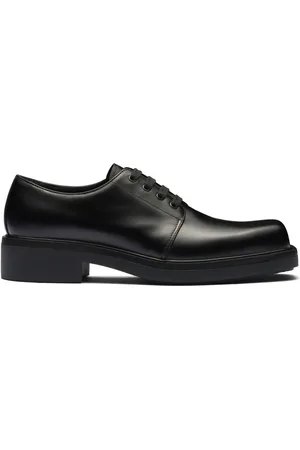Prada Derby in pelle
