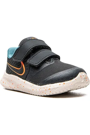 Nike Sneakers Star Runner 2 con strappo