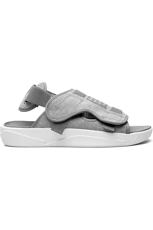 Jordan Sandali slides LS Cool Grey