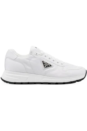 Prada Sneakers con placca logo