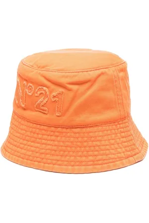 Nº21 Cappello bucket con applicazione