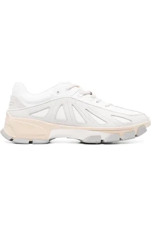 Filling pieces Sneakers