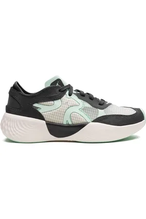 Jordan Sneakers Delta 3