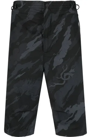 Maharishi Shorts con stampa camouflage