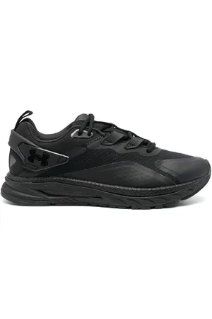 Under Armour Sneakers