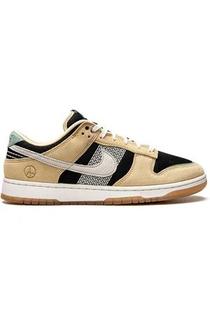 Nike Sneakers Dunk Low SE Rooted In Peace