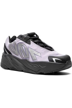 adidas Sneakers YEEZY Boost 700 MNVN