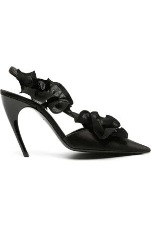 Nensi Dojaka Pumps con ruches