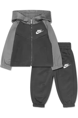 Nike Tuta sportiva con ricamo