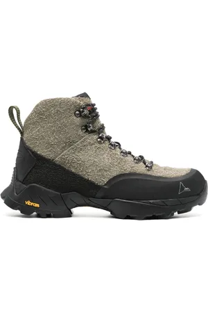 ROA Sneakers alte Andreas
