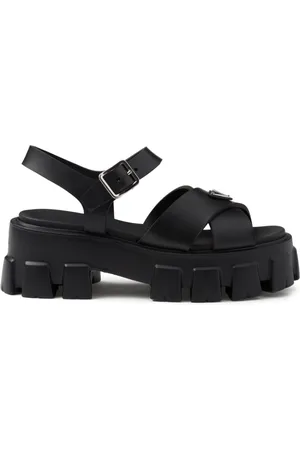 Prada Sandali con logo