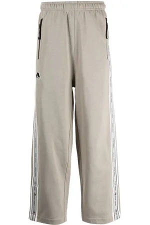 Izzue Pantaloni sportivi con applicazione
