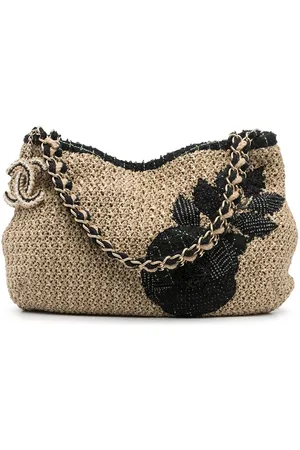 CHANEL Borsa a spalla Camélia con applicazione