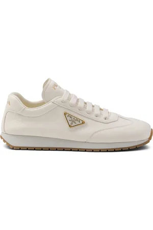 Prada Sneakers con triangolo a logo