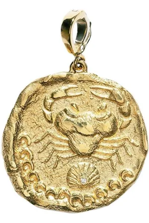 Azlee Pendente Karkinos in giallo 18kt con diamanti