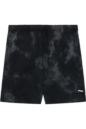 Izzue Shorts con applicazione