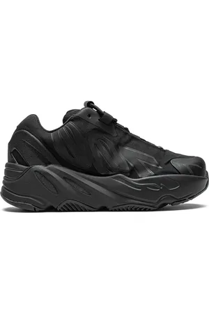 adidas Sneakers Yeezy Boost 700 MNVN Triple Black