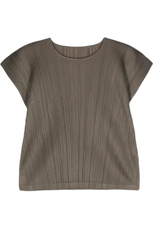 PLEATS PLEASE ISSEY MIYAKE Top Monthly Colors: March con plissettatura