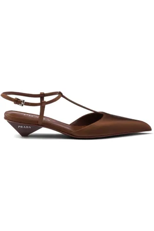 Prada Pumps con logo goffrato