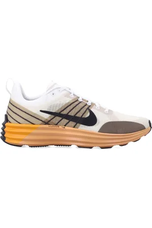 Nike Sneakers Lunar Roam