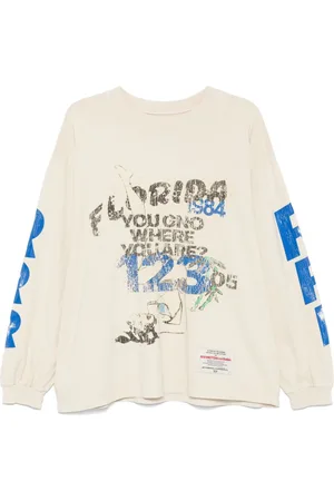 RRR-123 T-shirt Outside of the Garded