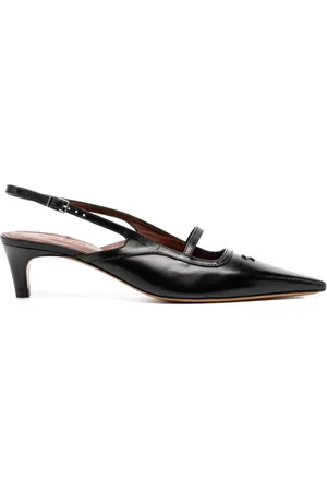 Maison Kitsuné Pumps a punta con cinturino posteriore