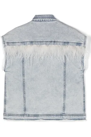 Le pandorine Canotta denim con dettaglio di piume
