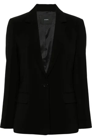 Joseph Blazer in cr??pe